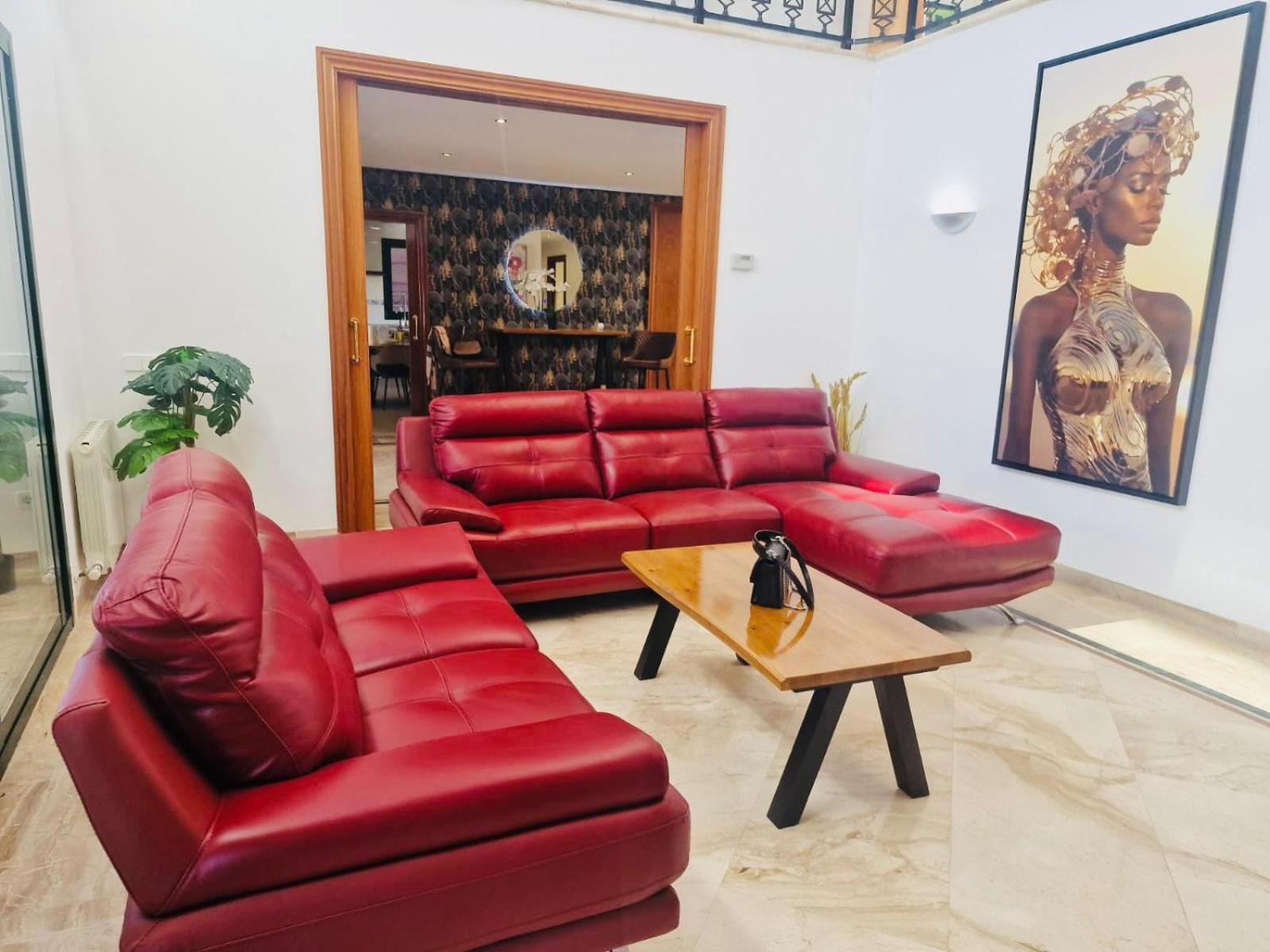 Marilyn Lujo Villa